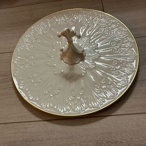 Lenox 12 1/2” D Ivory Round Platter w/ 3 3/4” H Fleur de Lis Handle Gold Trim